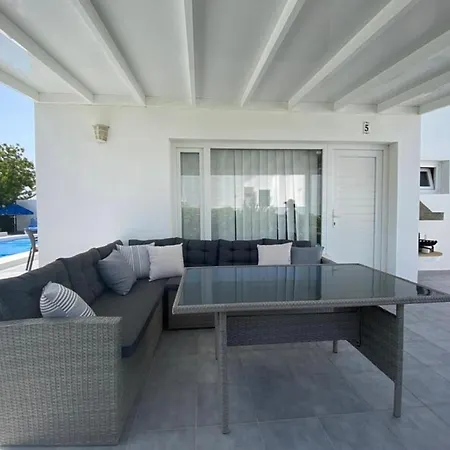 Casa Becky Villa *